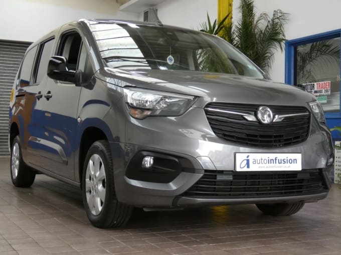 2025 Vauxhall Combo Life