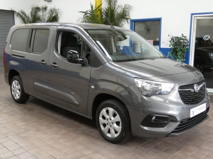 2025 Vauxhall Combo Life