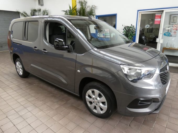2025 Vauxhall Combo Life