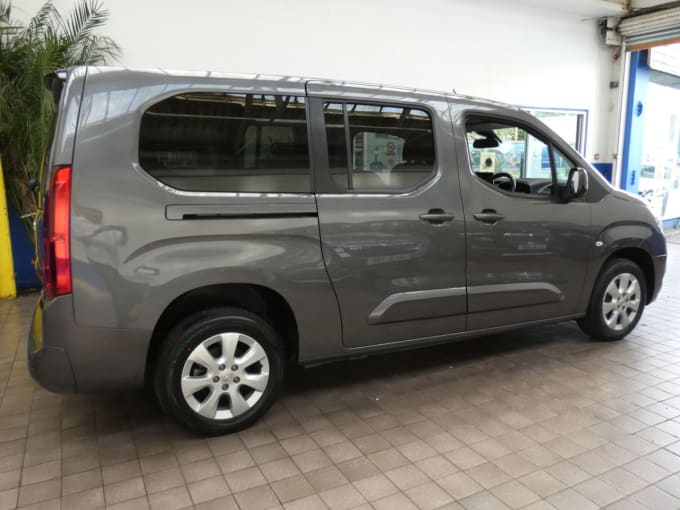 2025 Vauxhall Combo Life