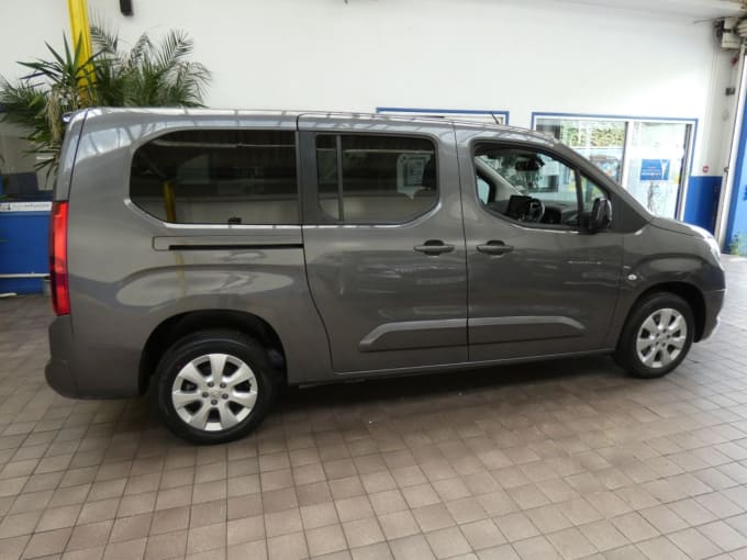 2025 Vauxhall Combo Life