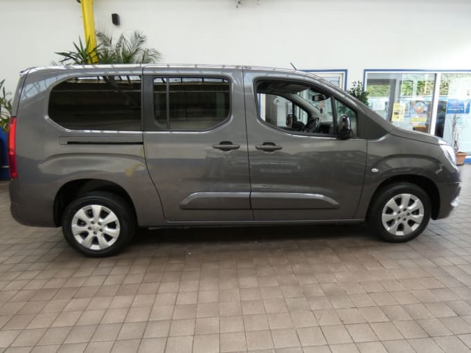 2025 Vauxhall Combo Life