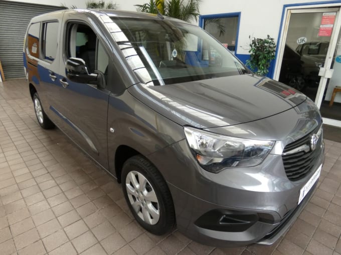 2025 Vauxhall Combo Life