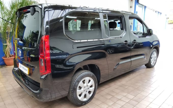 2025 Vauxhall Combo Life