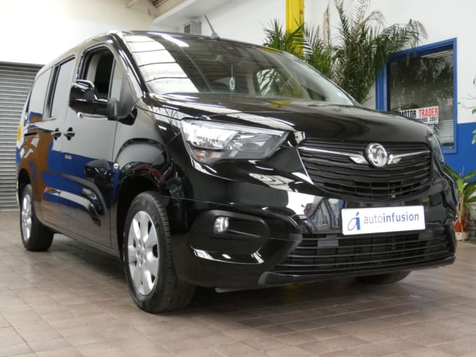 2025 Vauxhall Combo Life