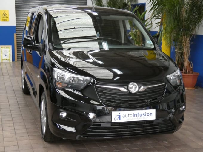 2025 Vauxhall Combo Life