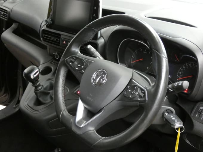 2025 Vauxhall Combo Life