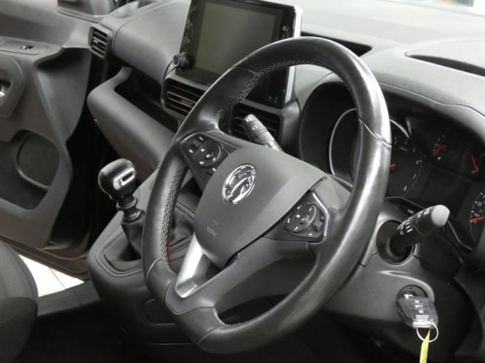 2025 Vauxhall Combo Life