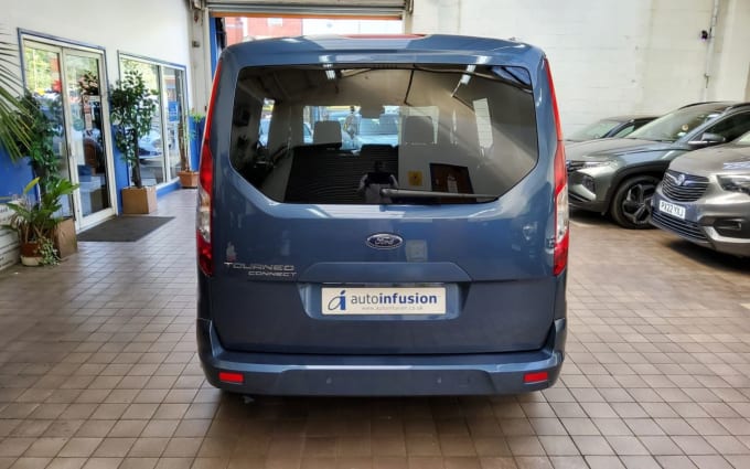 2025 Ford Grand Tourneo Connect