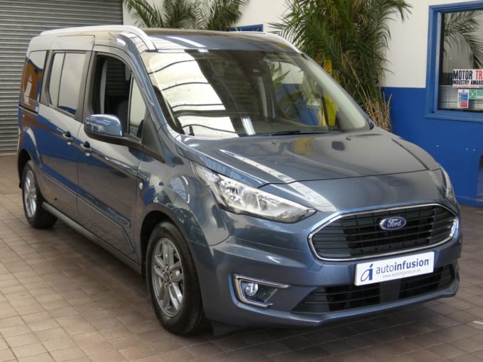 2025 Ford Grand Tourneo Connect