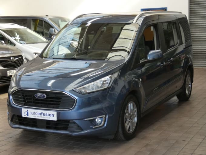 2025 Ford Grand Tourneo Connect