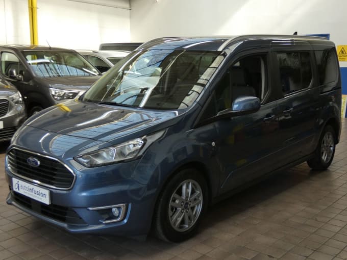 2025 Ford Grand Tourneo Connect