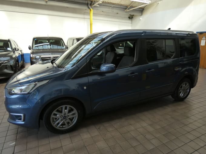 2025 Ford Grand Tourneo Connect