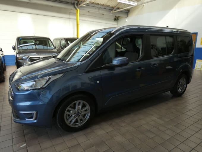 2025 Ford Grand Tourneo Connect