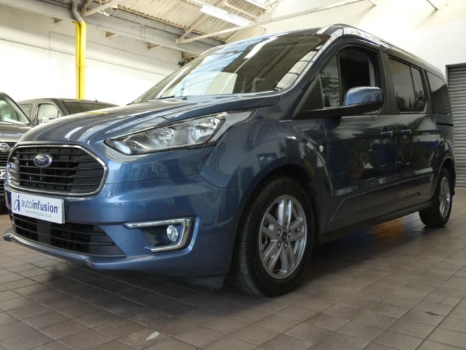 2025 Ford Grand Tourneo Connect