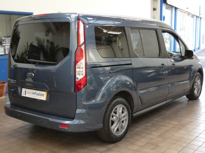 2025 Ford Grand Tourneo Connect