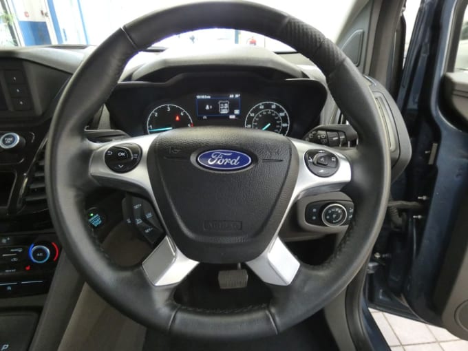 2025 Ford Grand Tourneo Connect