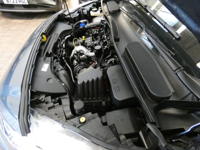 2025 Ford Grand Tourneo Connect