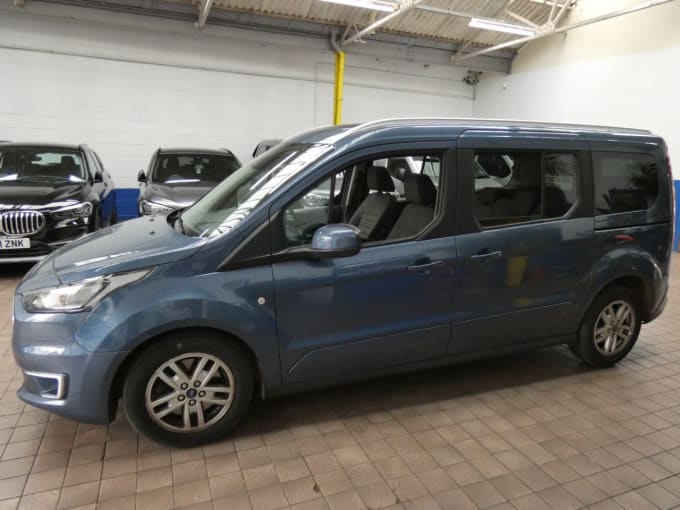 2025 Ford Grand Tourneo Connect