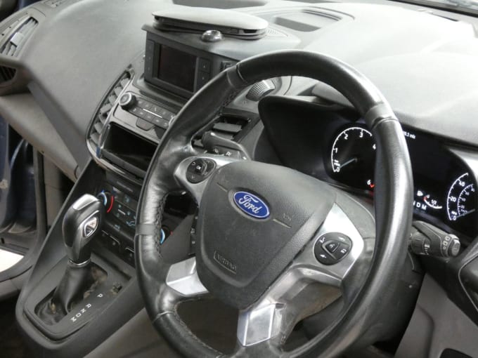 2025 Ford Grand Tourneo Connect