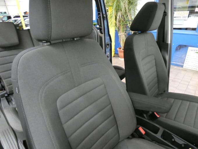 2025 Ford Grand Tourneo Connect