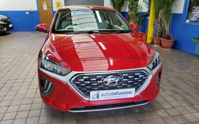 2025 Hyundai Ioniq