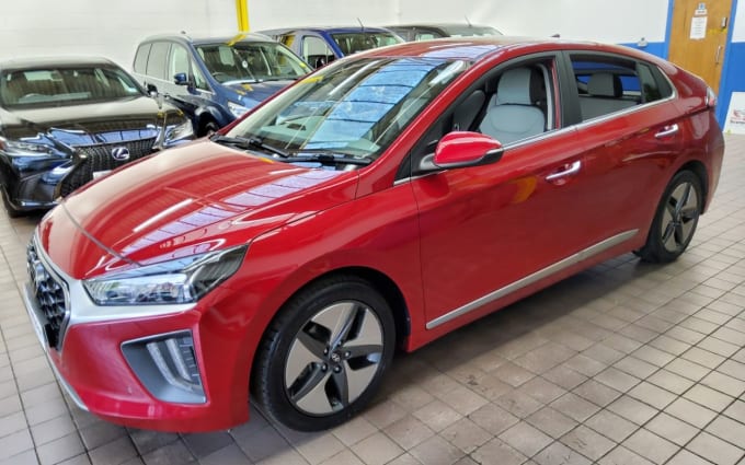 2025 Hyundai Ioniq
