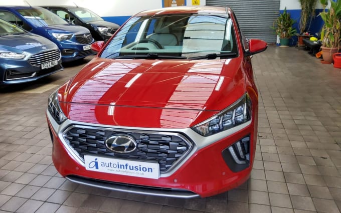 2025 Hyundai Ioniq