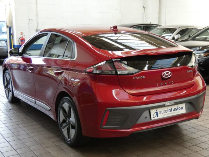2025 Hyundai Ioniq