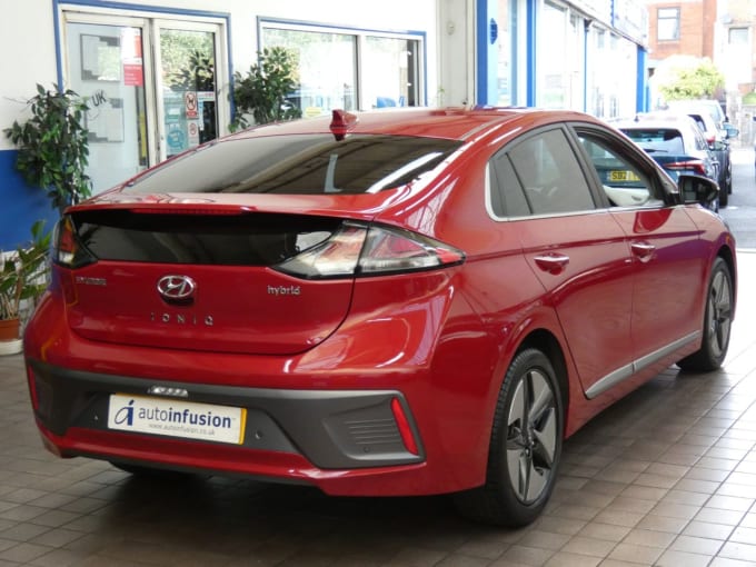2025 Hyundai Ioniq