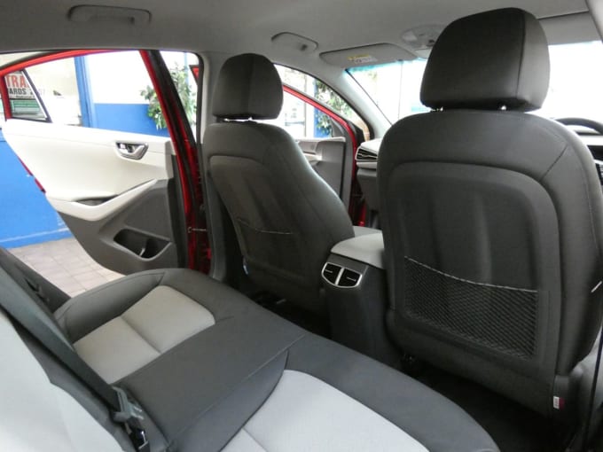 2025 Hyundai Ioniq
