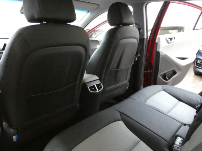 2025 Hyundai Ioniq
