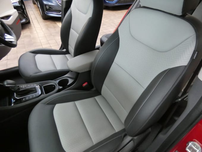 2025 Hyundai Ioniq