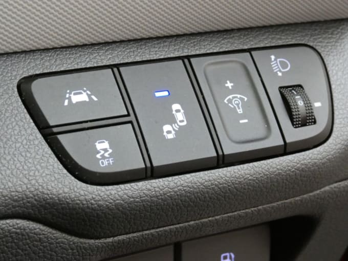 2025 Hyundai Ioniq