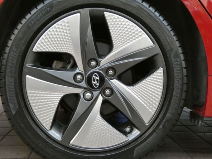 2025 Hyundai Ioniq
