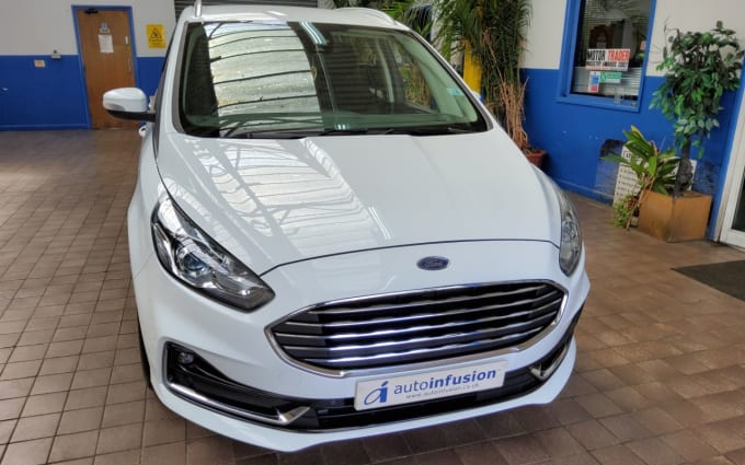 2025 Ford Galaxy