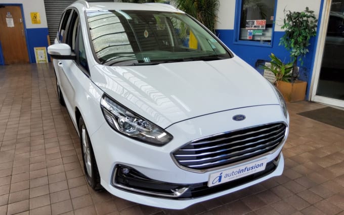 2025 Ford Galaxy