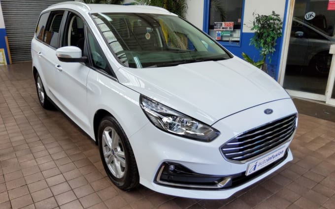 2025 Ford Galaxy