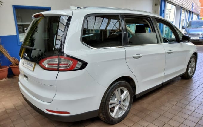 2025 Ford Galaxy