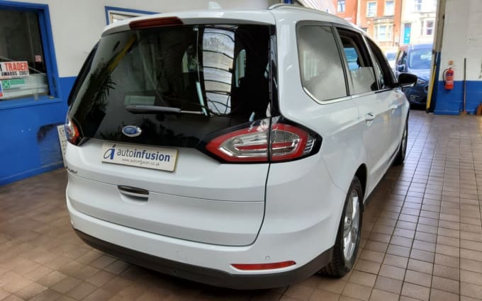 2025 Ford Galaxy