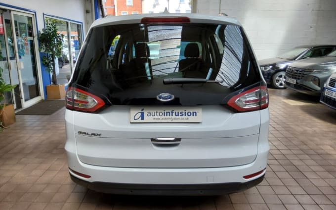 2025 Ford Galaxy