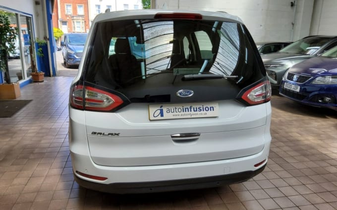 2025 Ford Galaxy