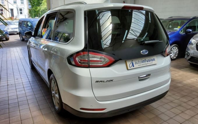 2025 Ford Galaxy