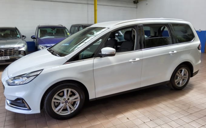 2025 Ford Galaxy