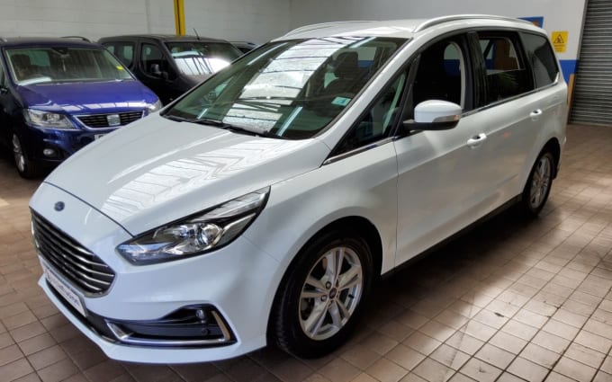 2025 Ford Galaxy
