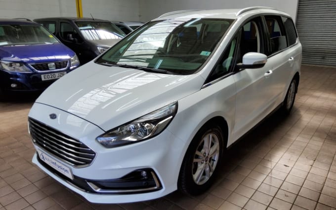 2025 Ford Galaxy
