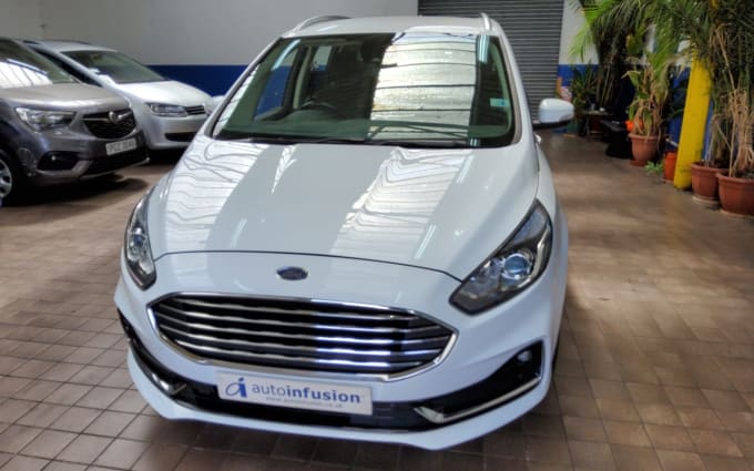2025 Ford Galaxy