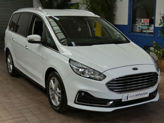 2025 Ford Galaxy