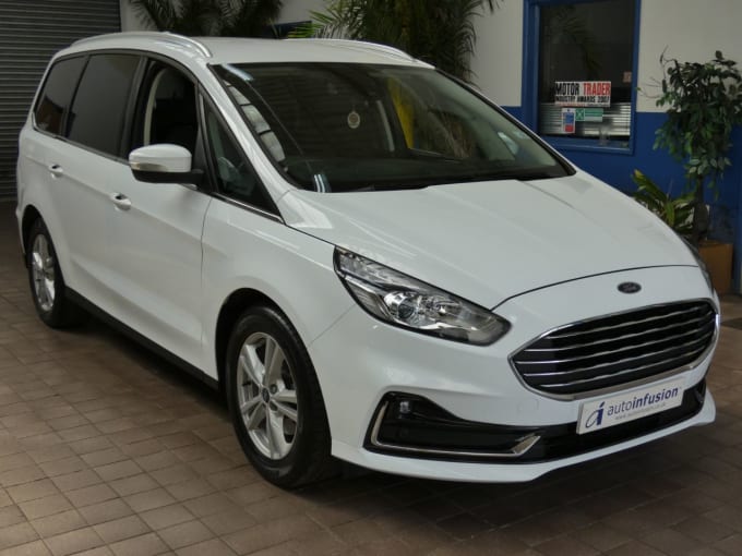 2025 Ford Galaxy
