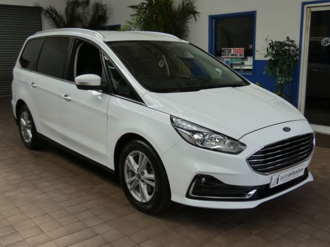 2025 Ford Galaxy